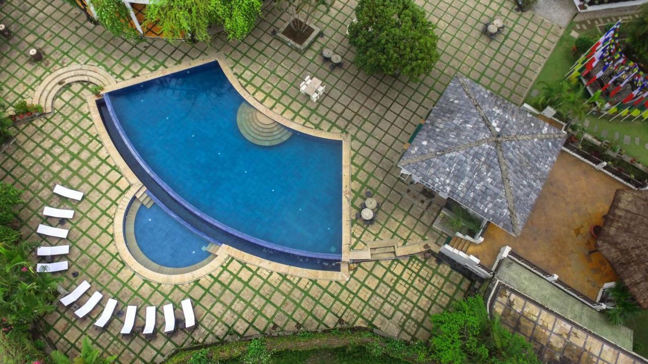 Shangri-La Village Resort, Pokhara Exterior foto