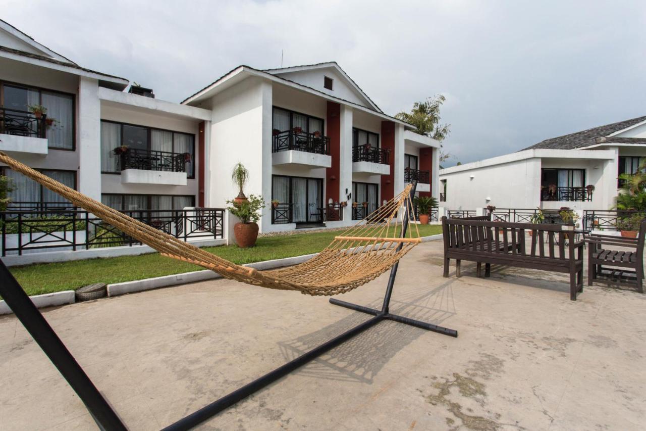 Shangri-La Village Resort, Pokhara Exterior foto